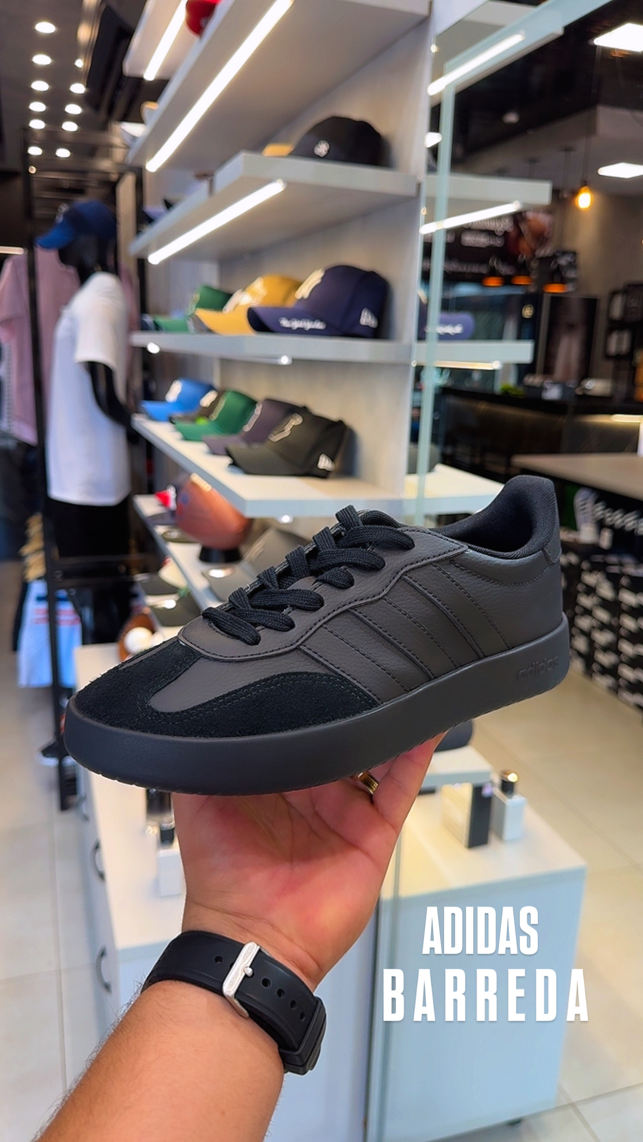ADIDAS BARRETA ALL BLACK