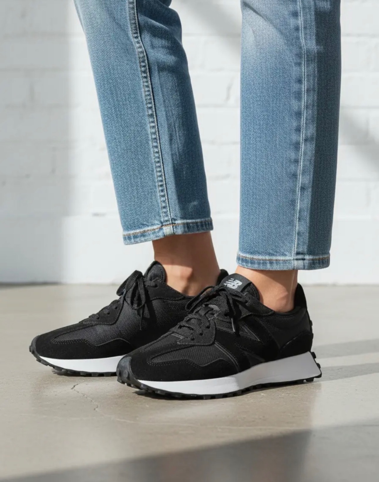 New balance 327v